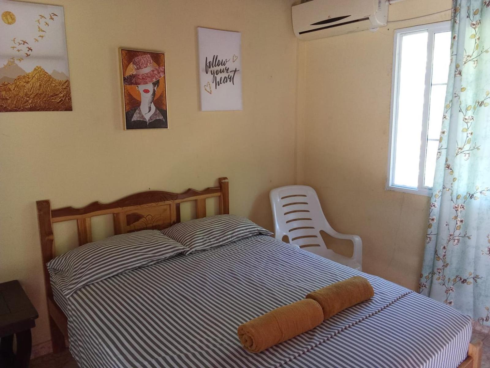 Oceans Hostal Santa Catalina Esterno foto
