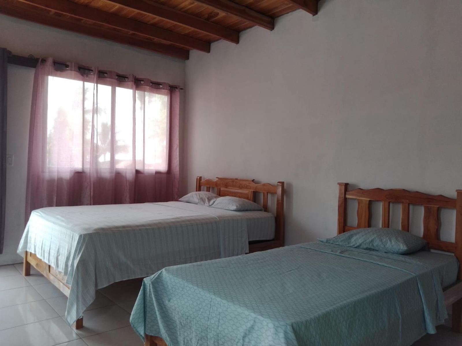 Oceans Hostal Santa Catalina Esterno foto